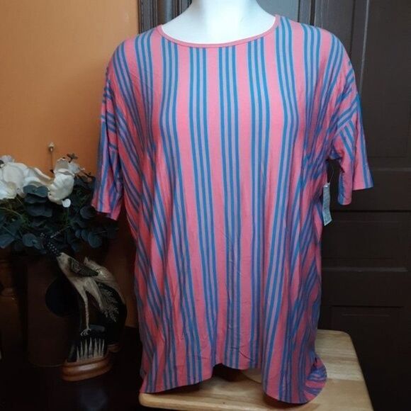 Blouse LulaRoe Irma Women's Top size 2XL (NWT) - Picture 1 of 10